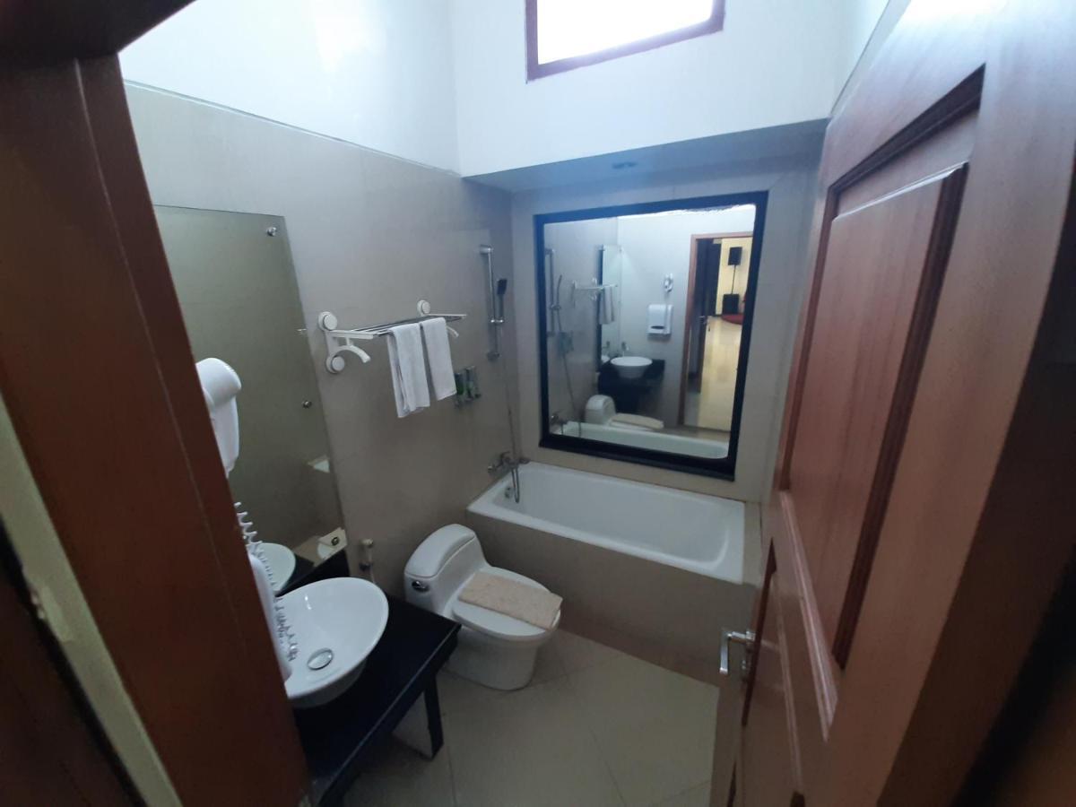 باكيتان Alloro Guesthouse المظهر الخارجي الصورة